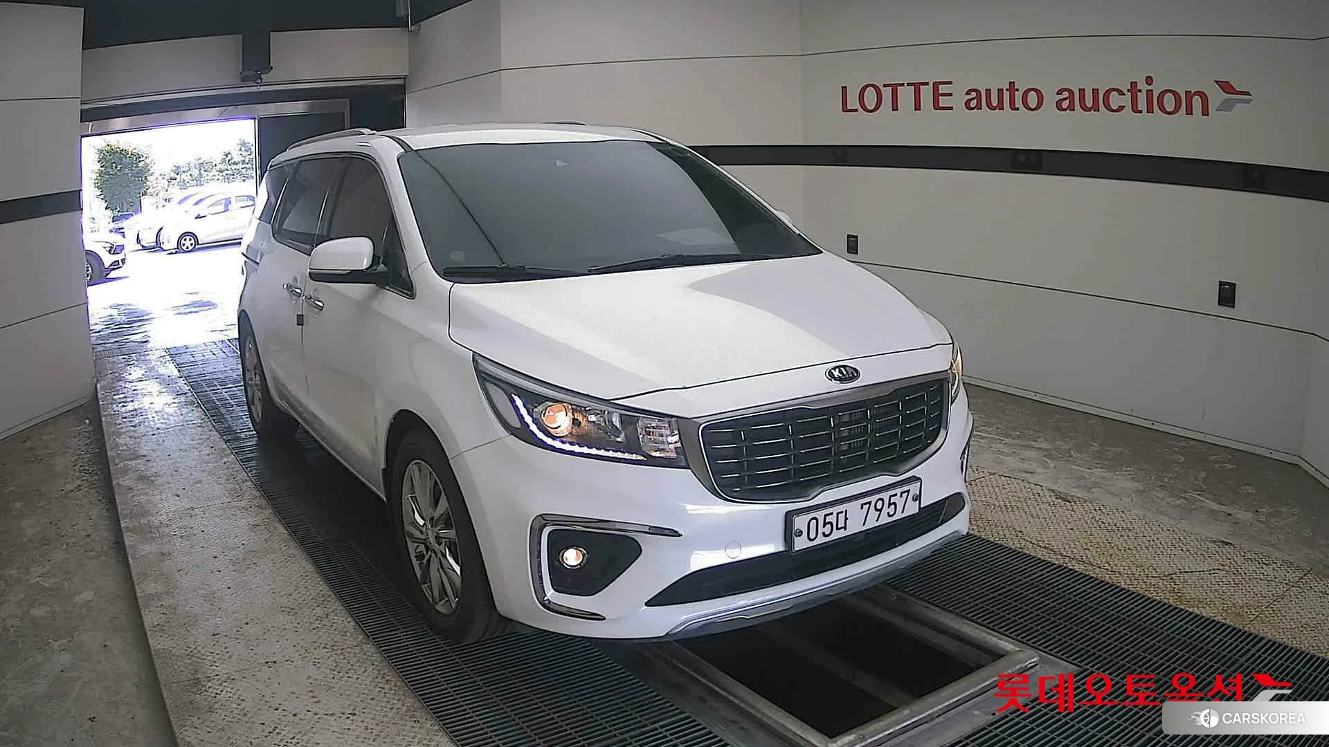 Kia Carnival 2019 Белый из Кореи, фото 6