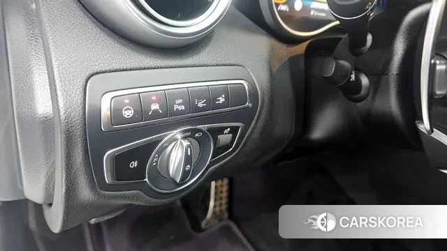 Mercedes-Benz C-Class W205 2021 Белый из Кореи, фото 6