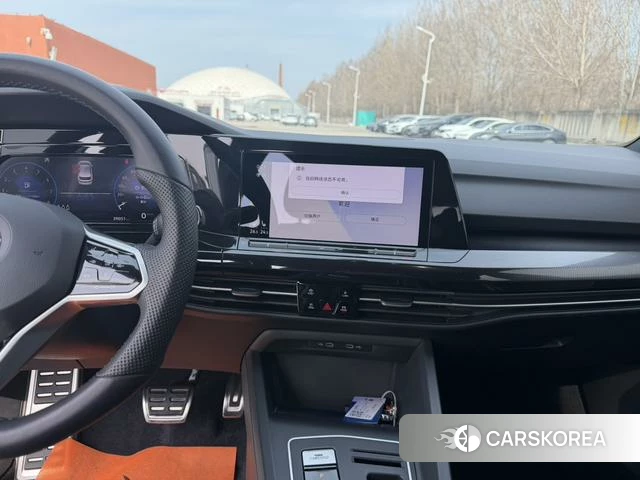 Volkswagen Golf 2022 Белый из Китая, фото 6