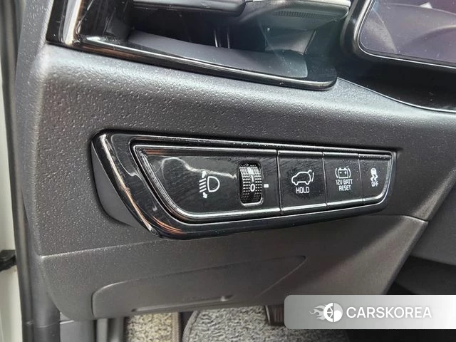 Kia Di Ol Nu Niro 2023 Белый из Кореи, фото 6