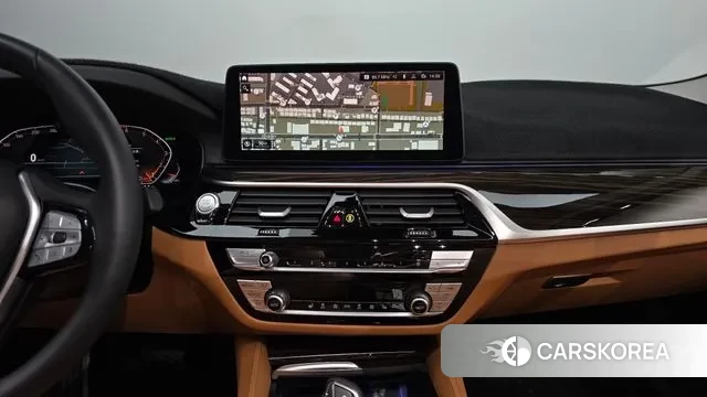 BMW 5 Series (G30) 2022 Черный из Кореи, фото 6