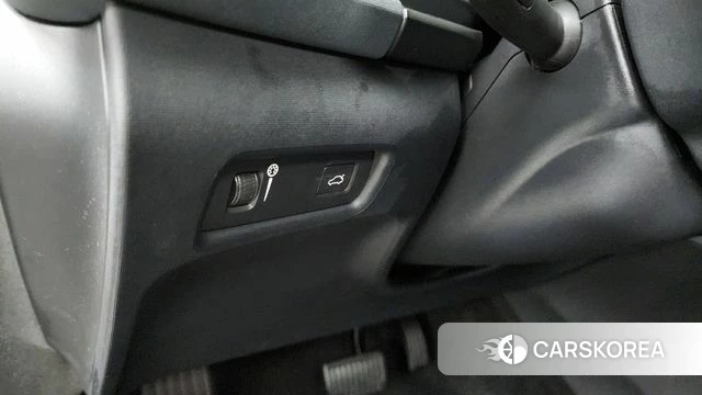 Polestar Polestar 2 2022 Светло-серебряный цвет из Кореи, фото 6