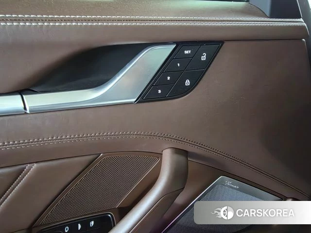 Porsche 911(992) 2023 Белый из Кореи, фото 6