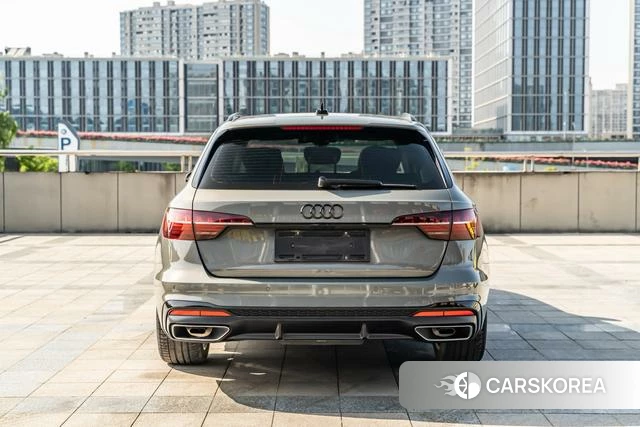 Audi A4 (import) 2024 Темно-серый из Китая, фото 6