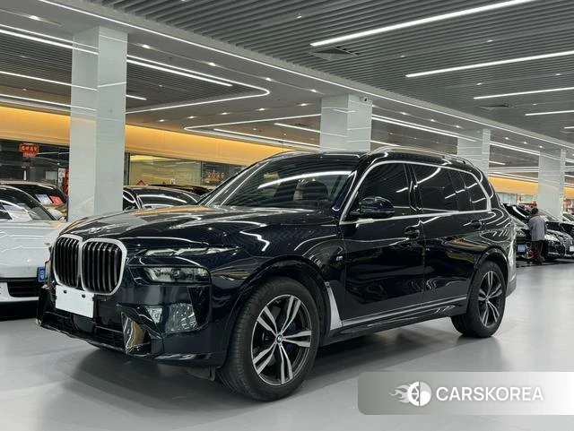 BMW X7 2023 Черный из Китая, фото 6