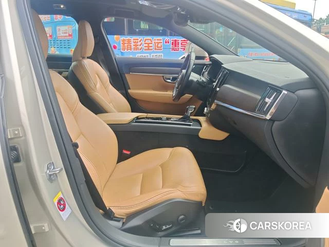 Volvo V90 2019 Шампань из Китая, фото 6