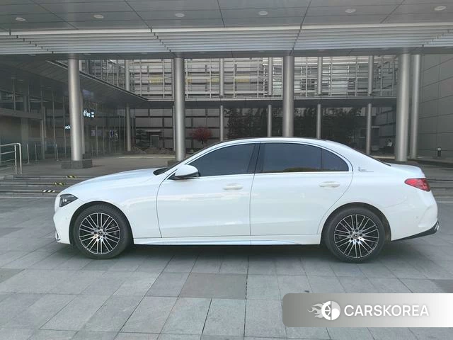 Mercedes-Benz Class C 2024 Белый из Китая, фото 6