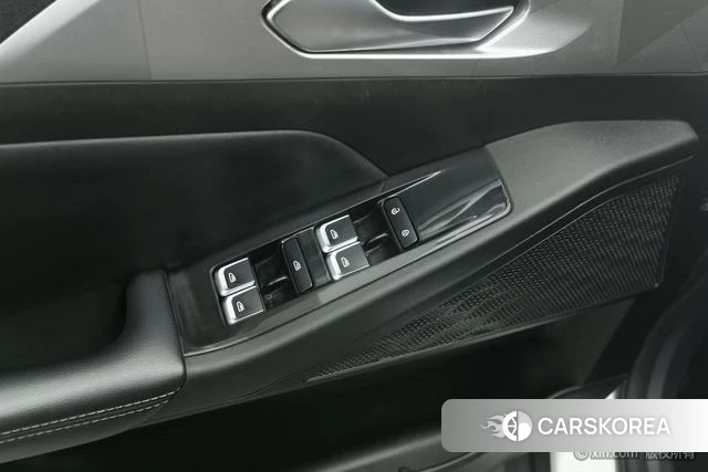 Geely Geometry E firefly 2023 Белый из Китая, фото 6