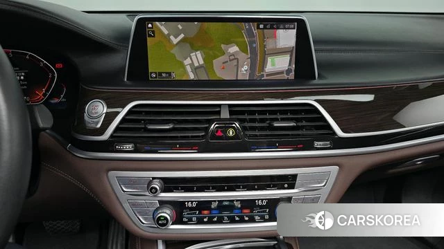 BMW 7 Series (G11) 2020 Черный из Кореи, фото 6