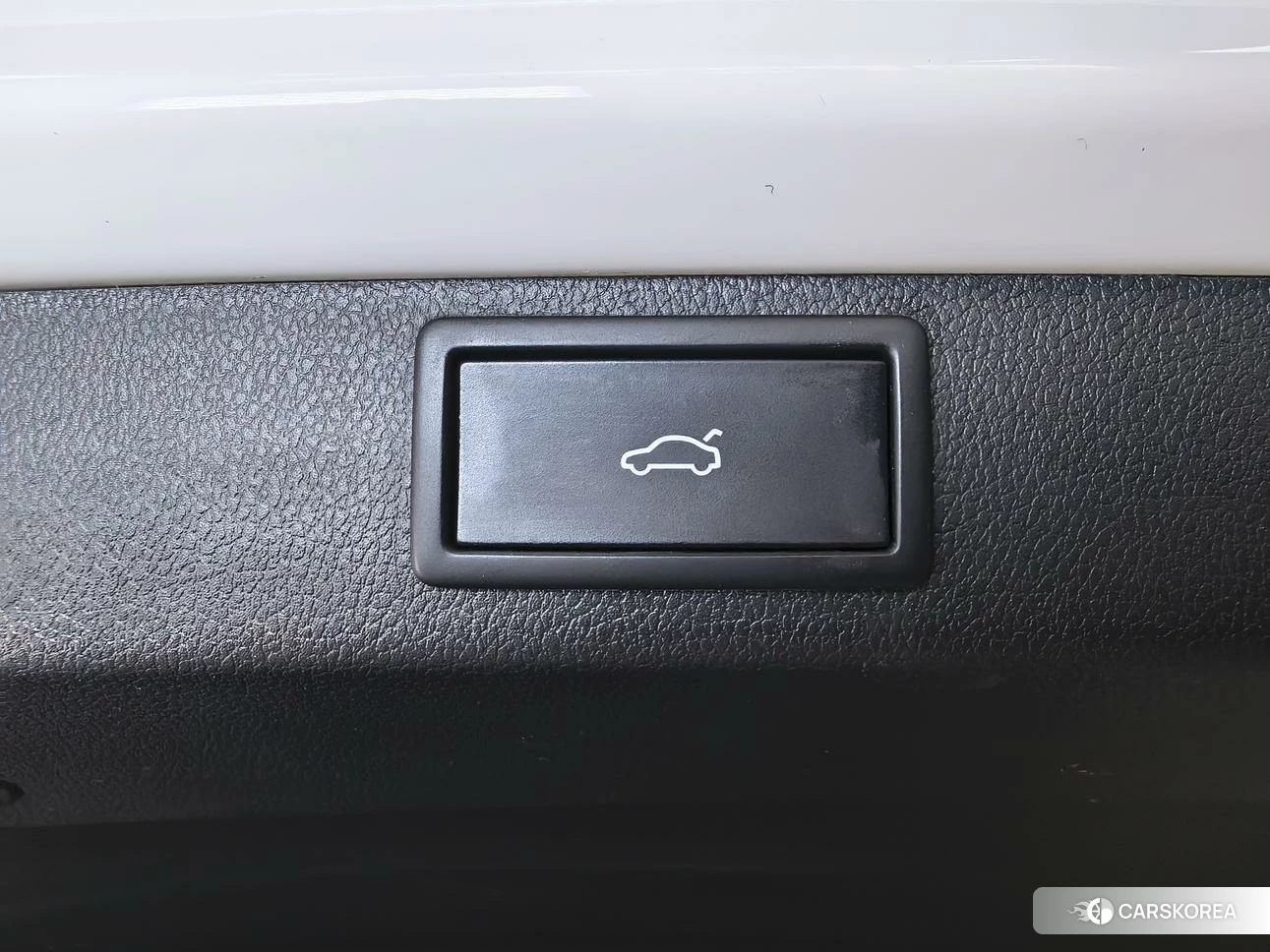 Skoda Krok 2022 Белый из Китая, фото 6
