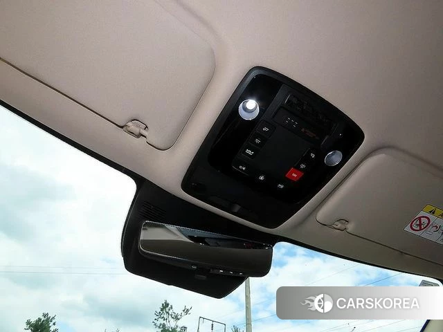 Kia The New Carnival 4th Generation 2025 Белый из Кореи, фото 6