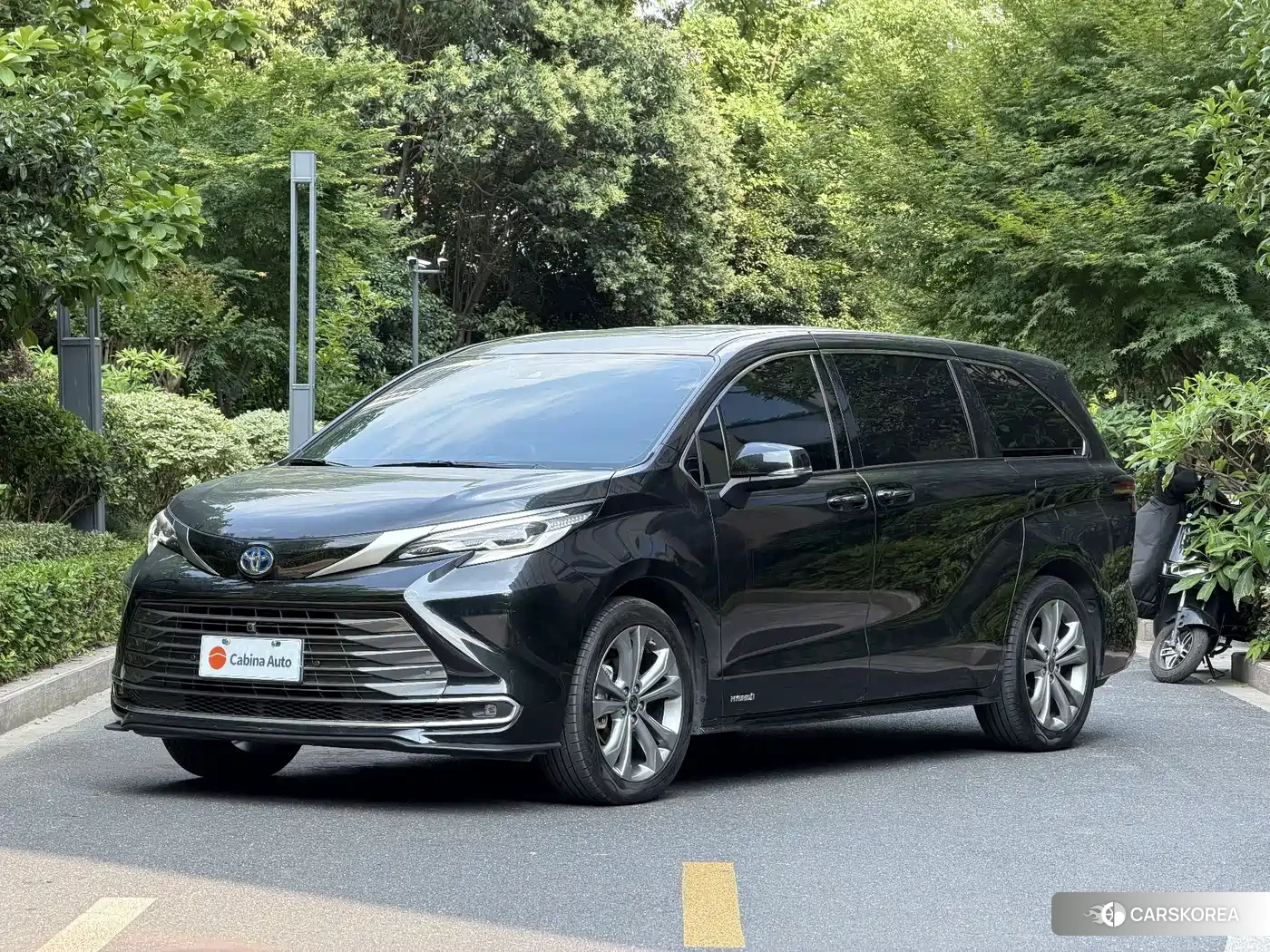 Toyota Sienna 2023 Черный из Китая, фото 6