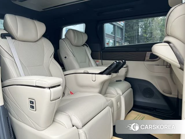 Toyota Elfa 2026 Черный из Китая, фото 6