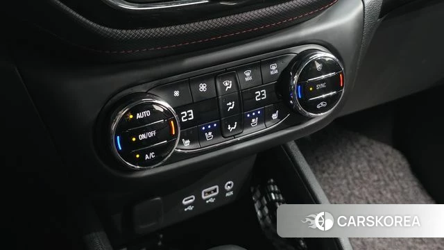 Chevrolet (GM Daewoo) Trailblazer 2023 Черный из Кореи, фото 6