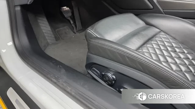 Audi R8 (4S) 2018 Желтый из Кореи, фото 6