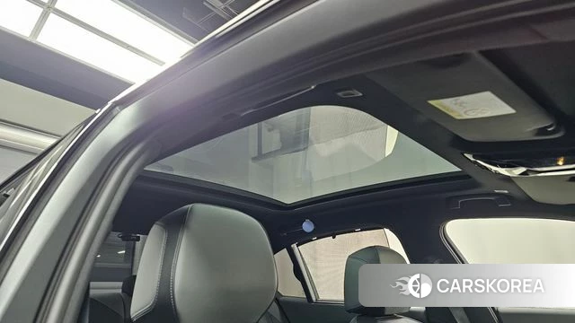 BMW 5 Series (G60) 2025 Белый из Кореи, фото 6