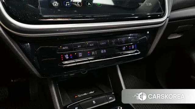 Chevrolet (GM Daewoo) Bolt EUV 2022 Серебристо-серый из Кореи, фото 6