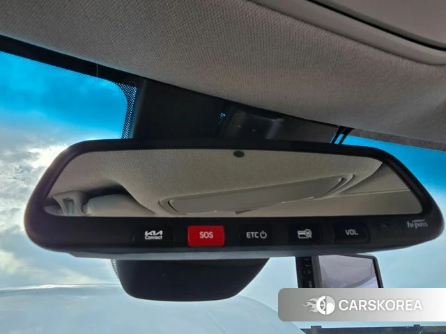 Kia Niro Plus 2023 Серебряный из Кореи, фото 6