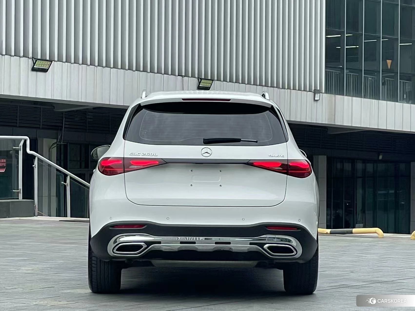 Mercedes-Benz GLC 2023 Белый из Китая, фото 6
