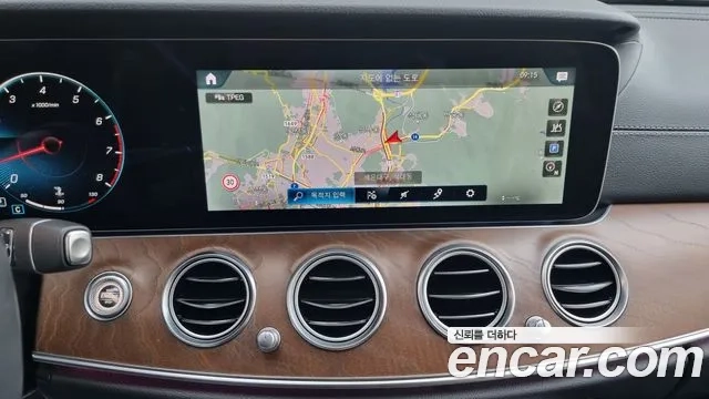 Mercedes-Benz E-Class W213 2021 Цвет галактики из Кореи, фото 6