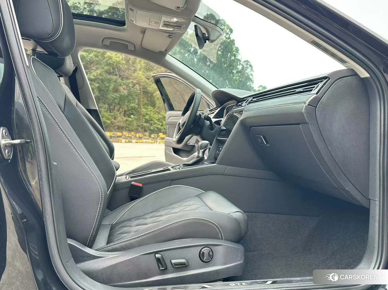 Volkswagen Magotan PHEV 2021 Черный из Китая, фото 6