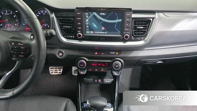 Kia Stonic 2020 Белый из Кореи, фото 6