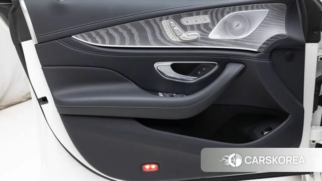 Mercedes-Benz AMG GT 2025 Белый из Кореи, фото 6