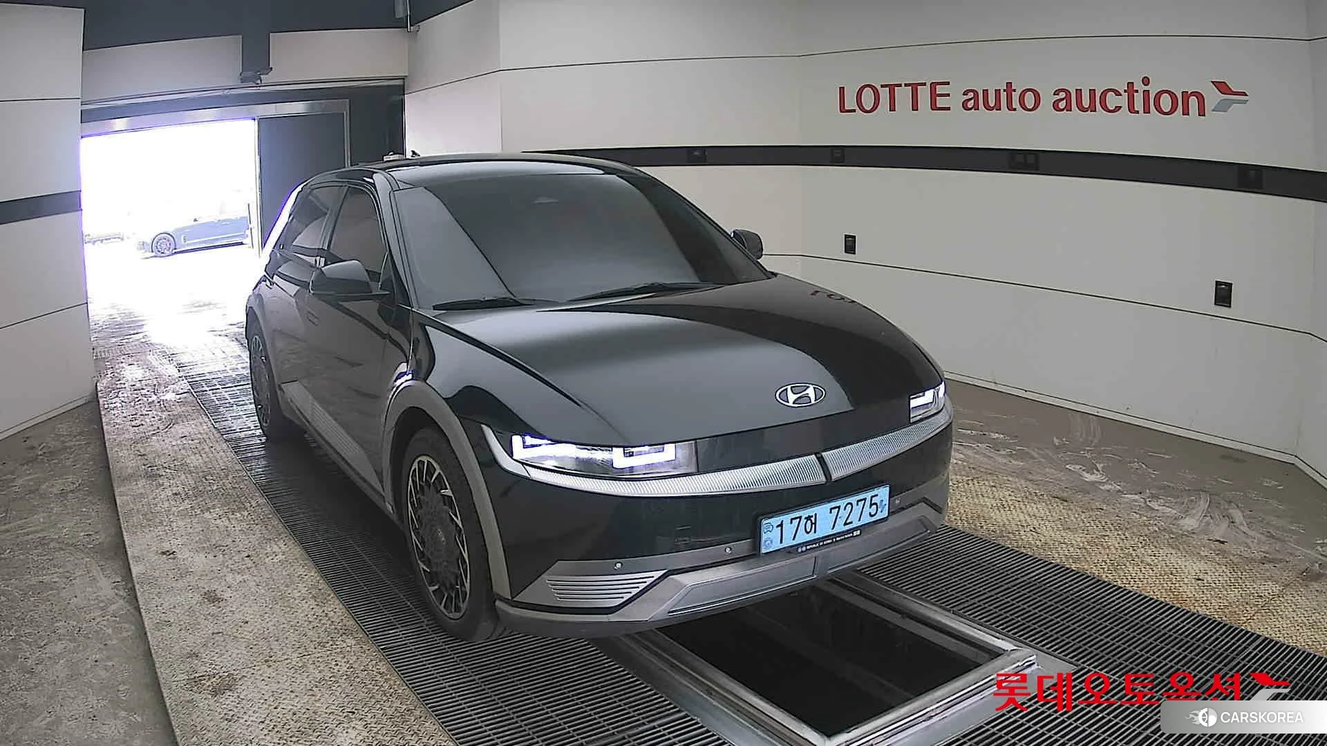 Hyundai IONIQ 5 2022 Phantom Black Pearl из Кореи, фото 6