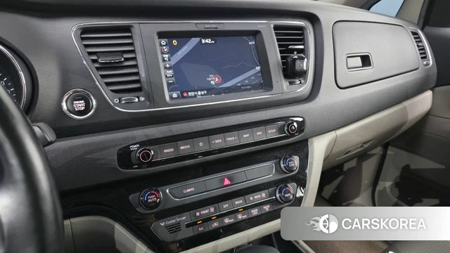 Kia The New Carnival 2019 Серый из Кореи, фото 6