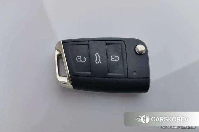 Volkswagen Sagitar 2025 Белый из Китая, фото 6