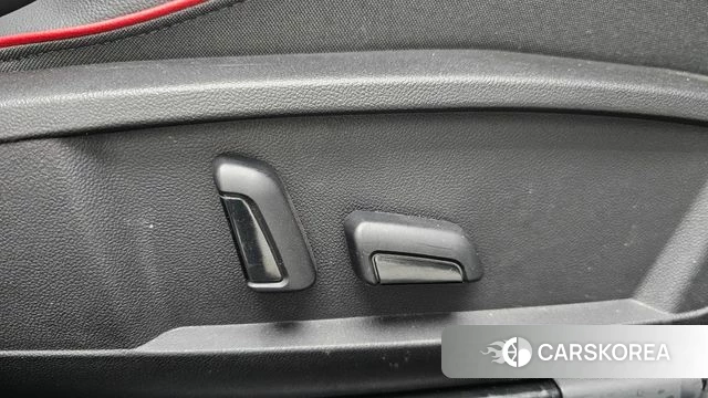 Volkswagen Golf 8th Generation 2024 Белый из Кореи, фото 6
