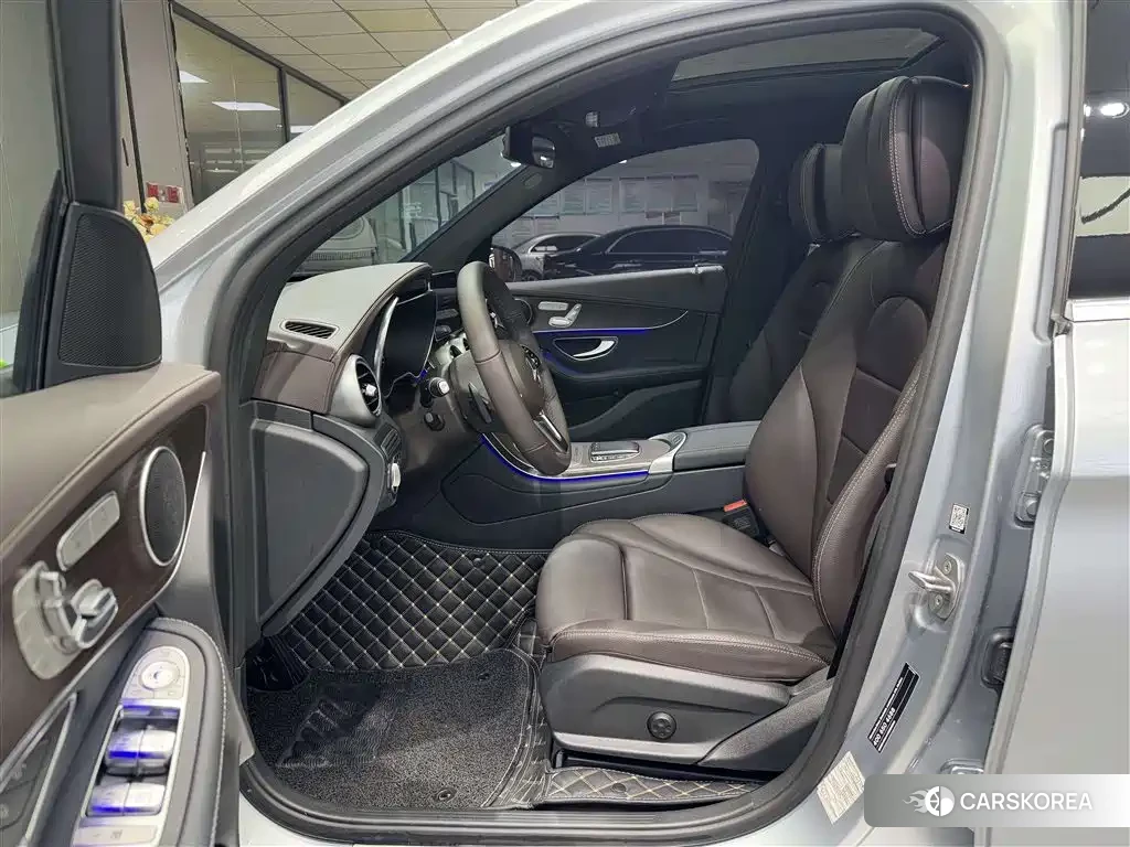 Mercedes-Benz GLC 2023 Silver/gray из Китая, фото 6