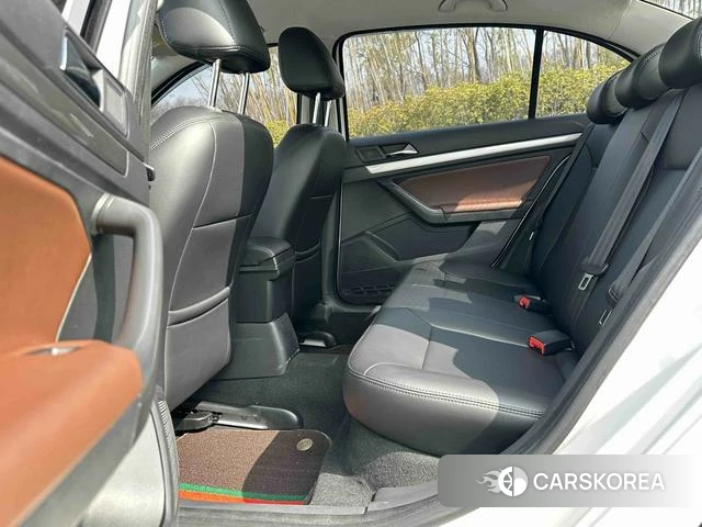 Volkswagen Lavida 2023 Белый из Китая, фото 6