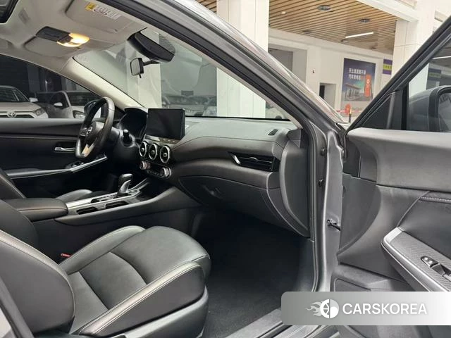 Nissan Xuan Yi 2024 Серебристо-серый из Китая, фото 6