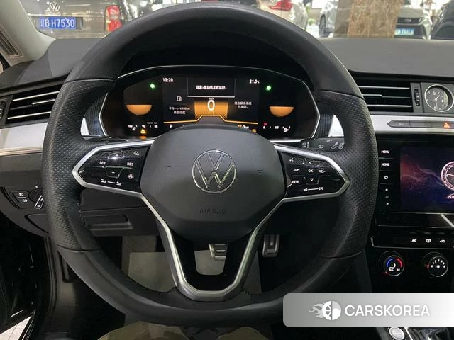 Volkswagen Magotan 2023 Черный из Китая, фото 6