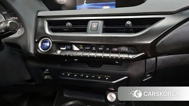 Lexus UX300e 2022 Серый из Кореи, фото 6