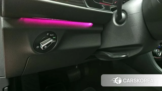 Volkswagen 7th Generation of Jetta 2023 Красный из Кореи, фото 6