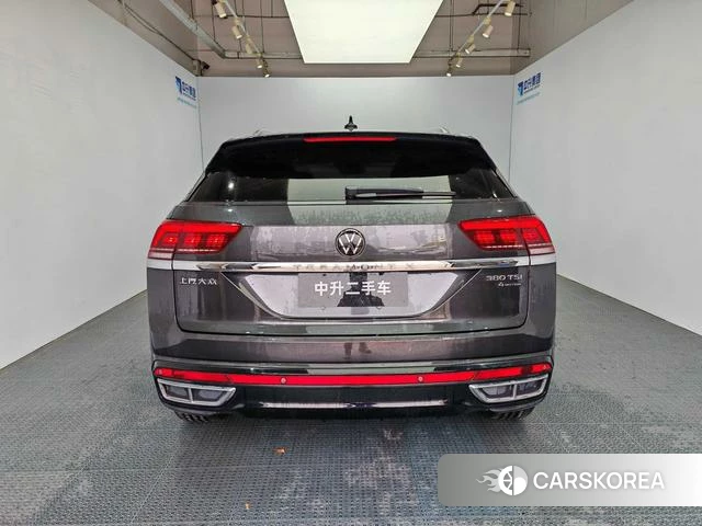 Volkswagen Tourang 2022 Черный из Китая, фото 6