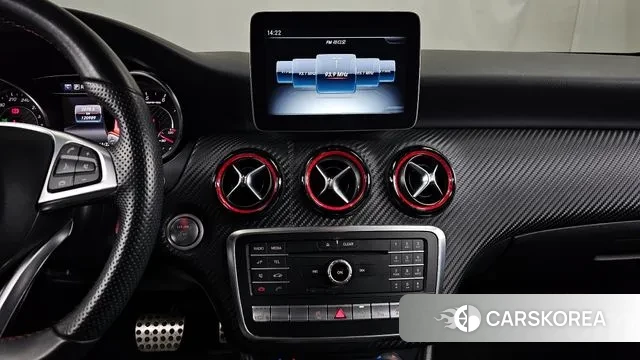 Mercedes-Benz A-Class W176 2018 Белый из Кореи, фото 6