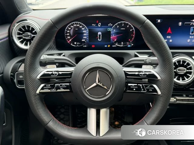 Mercedes-Benz Class A 2024 Белый из Китая, фото 6