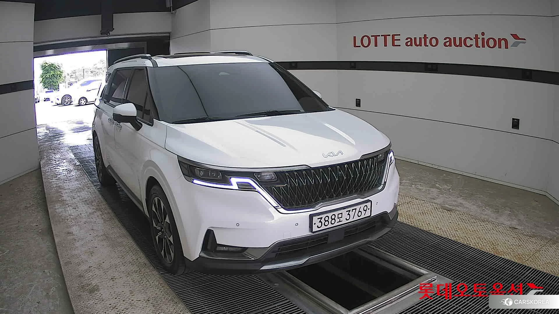 Kia Carnival 2023 Белый из Кореи, фото 6