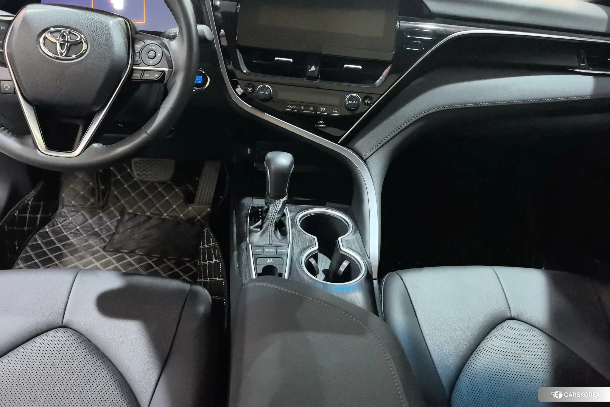 Toyota Camry 2021 Белый из Китая, фото 6