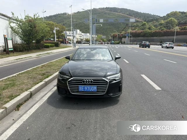Audi A6L 2021 Черный из Китая, фото 6