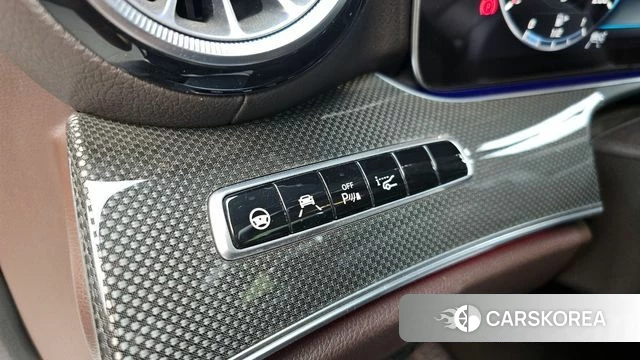 Mercedes-Benz CLS-Class C257 2018 Белый из Кореи, фото 6