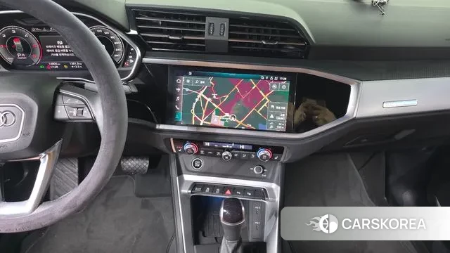 Audi Q3 (F3) 2022 Серый из Кореи, фото 6