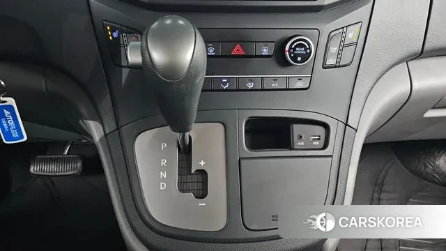 Hyundai The New Grand Starex 2018 Серебристо-серый из Кореи, фото 6