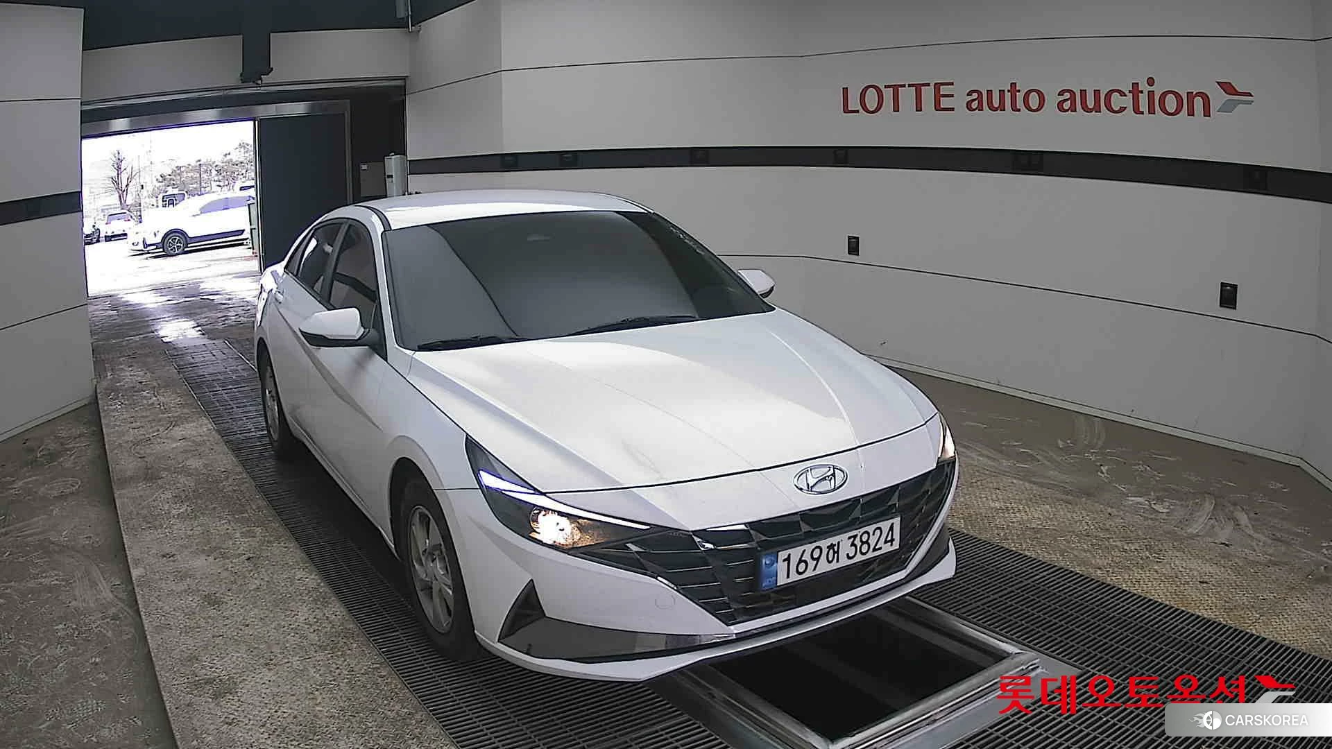 Hyundai Avante 2023 Polar White из Кореи, фото 6