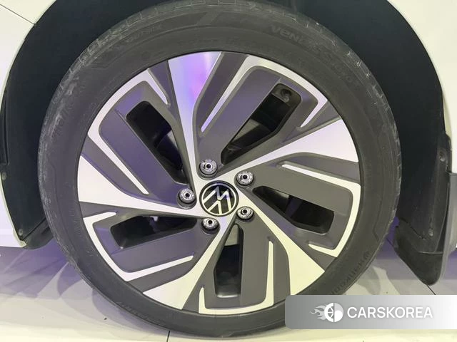 Volkswagen Bora 2023 Белый из Китая, фото 6