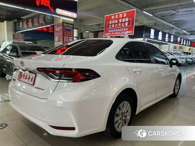 Toyota Corolla 2023 Белый из Китая, фото 6