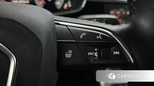 Audi Q3 (F3) 2020 Красный из Кореи, фото 6